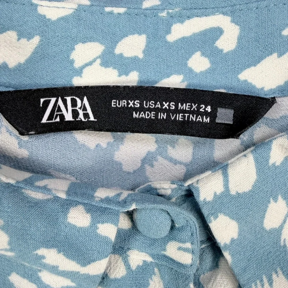 ZARA Womens XS Blue White Animal Print Long Sleeve Button Down Blouse Top Retro